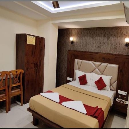 Hotel Samaira Residency,Dombivali Dive Bagian luar foto