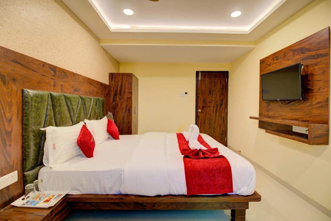 Hotel Samaira Residency,Dombivali Dive Bagian luar foto